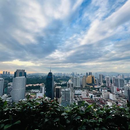 Colony Suites Klcc By Hibernate Куала Лумпур Екстериор снимка