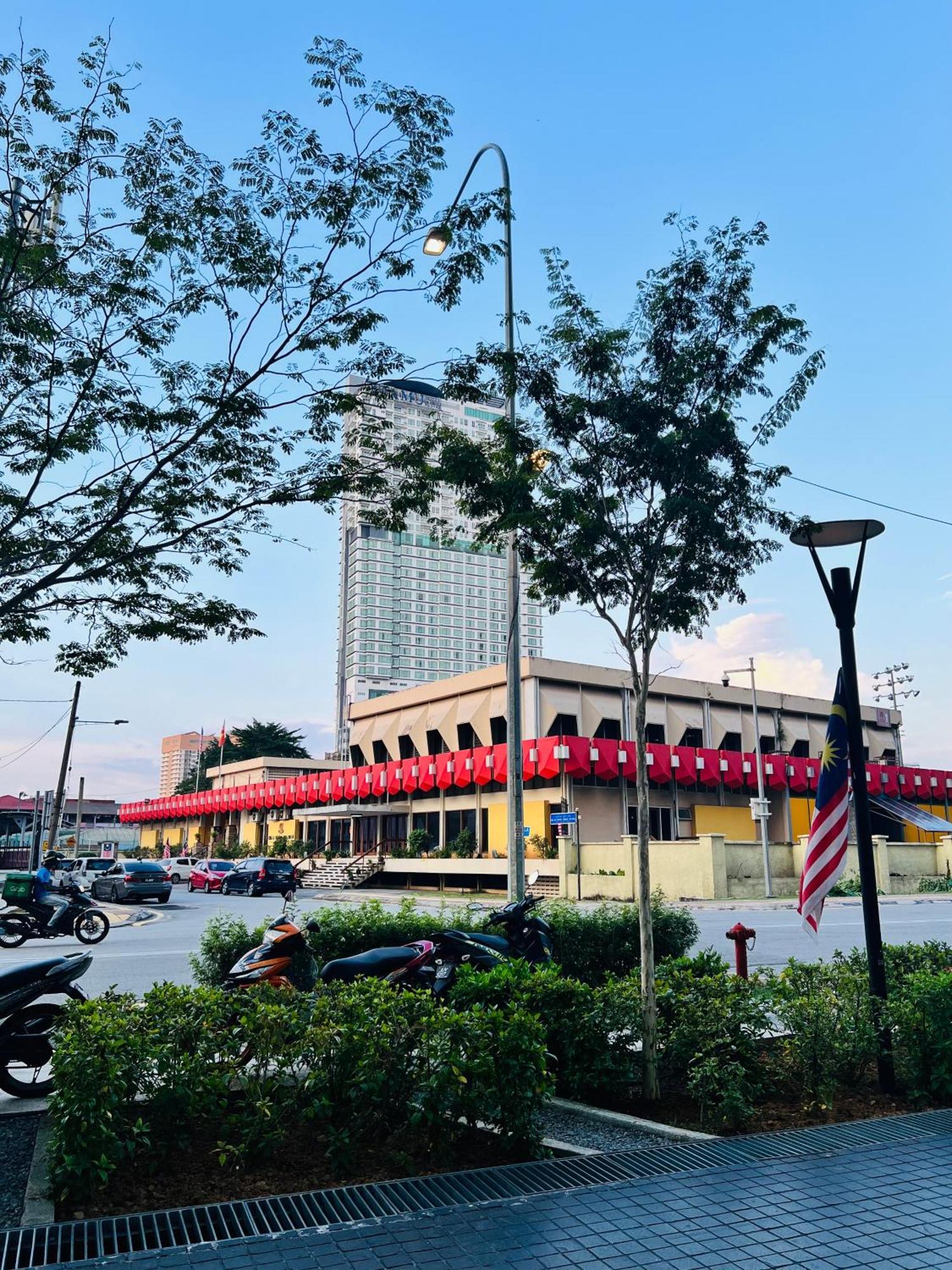 Colony Suites Klcc By Hibernate Куала Лумпур Екстериор снимка