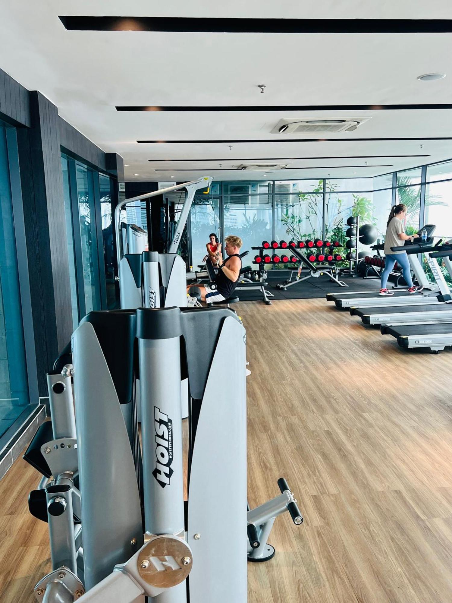 Colony Suites Klcc By Hibernate Куала Лумпур Екстериор снимка