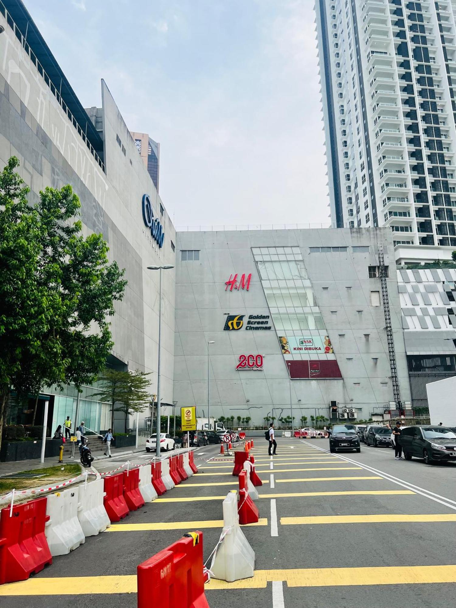 Colony Suites Klcc By Hibernate Куала Лумпур Екстериор снимка