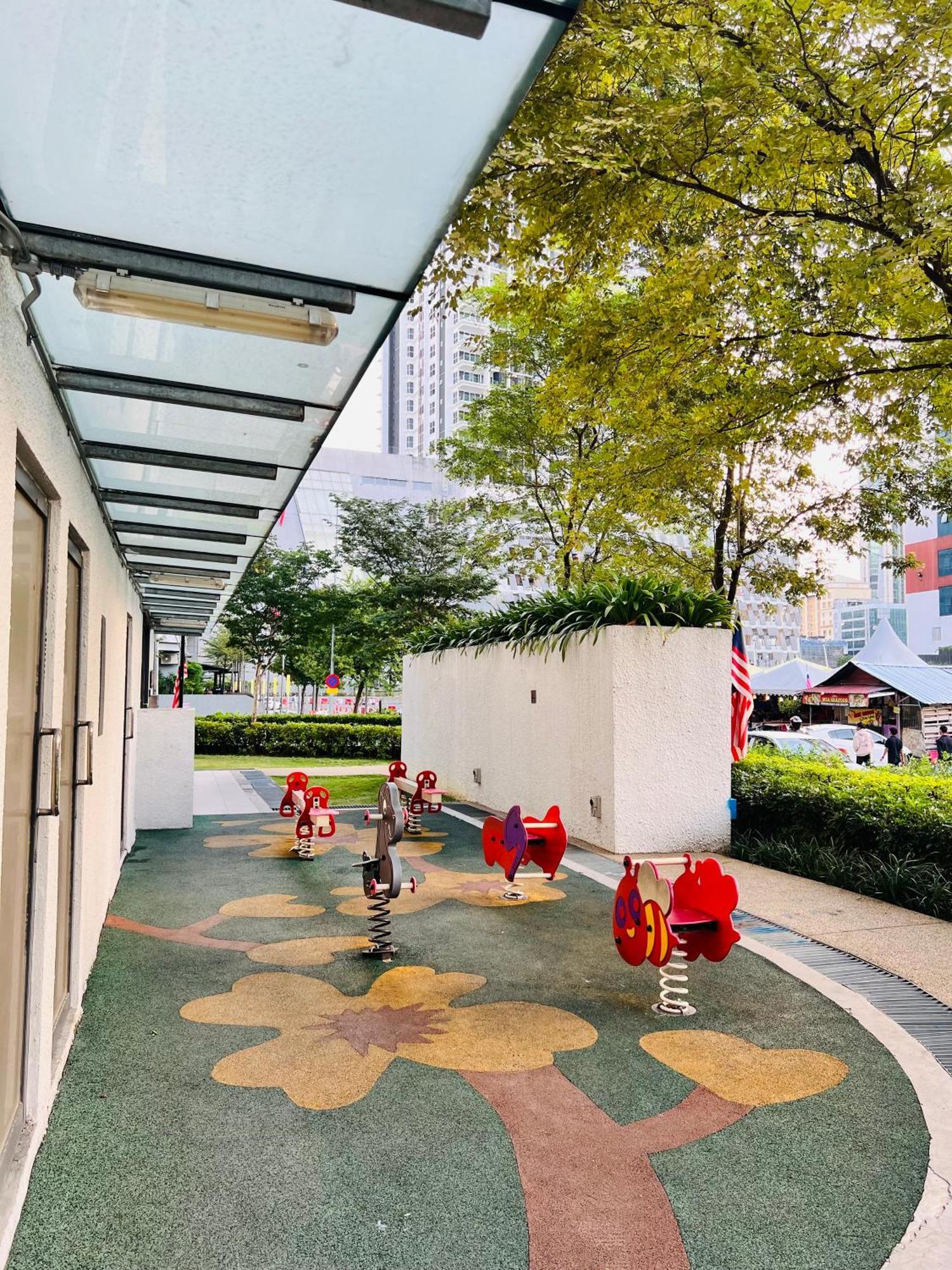 Colony Suites Klcc By Hibernate Куала Лумпур Екстериор снимка